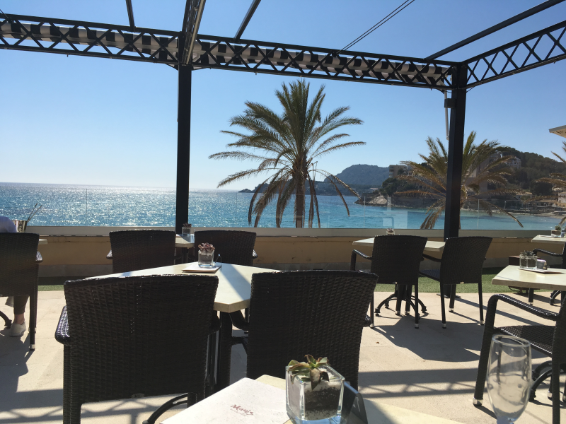 Terrasse du restaurant de l'hôtel Secrets Mallorca Villamil Resort & Spa à Peguera, Majorque, Espagne