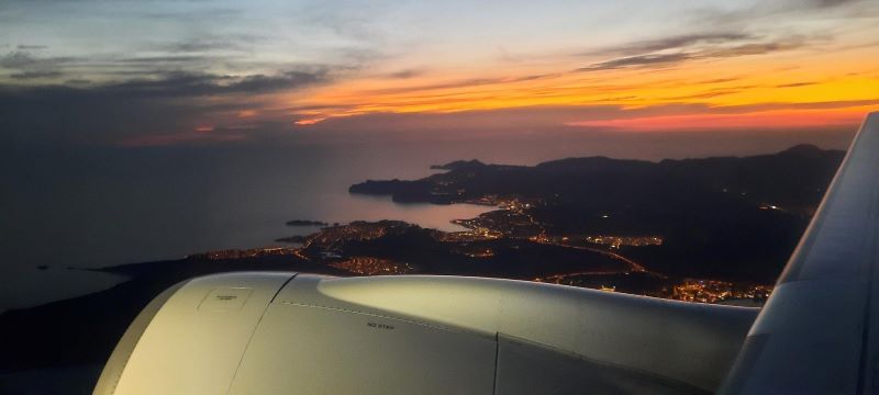 Survol de la Suisse en soirée, réserver votre vol et jouissez d'un superbe panorama