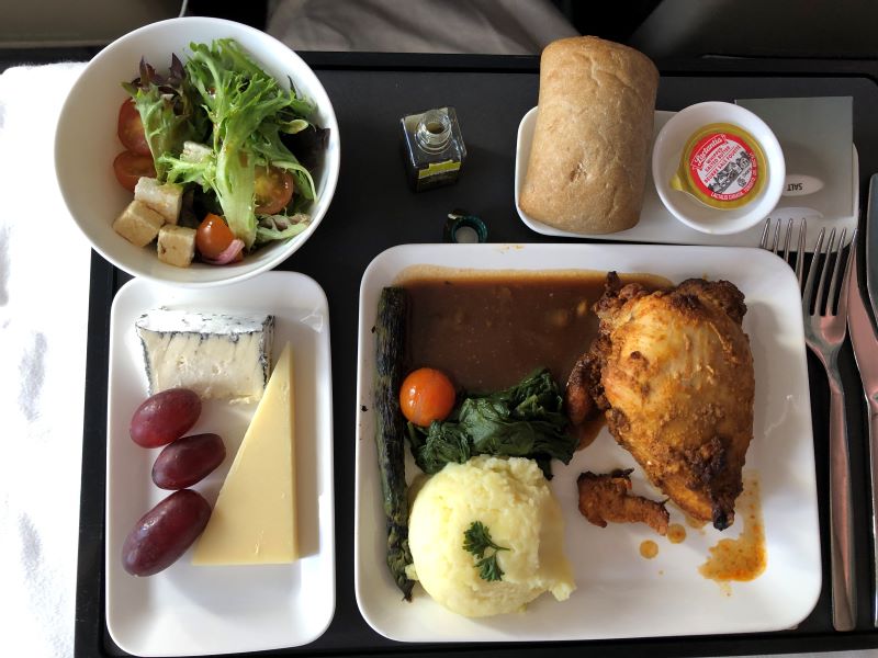 Repas de la classe affaire d'un vol Montréal Zurich de Swiss Airlines réserver avec cette compagnie aérienne!